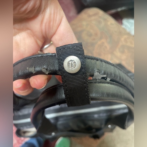 Lululemon Om The Day Bag Black Reflective Large Duffle Yoga Mat Gym Travel - Picture 11 of 16